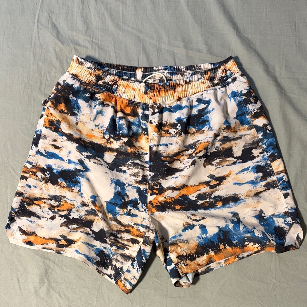 all in motion Men's camo running shorts